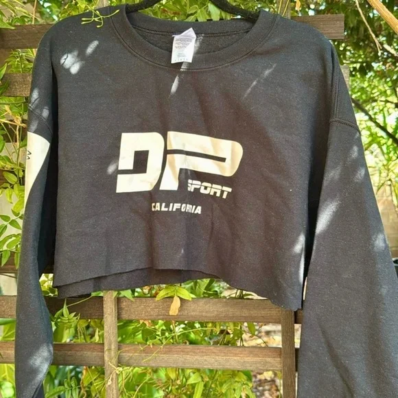 DANIEL PATRICK Sport Women's Large Cropped Sweater SAMPLE Black - Picture 1 of 5